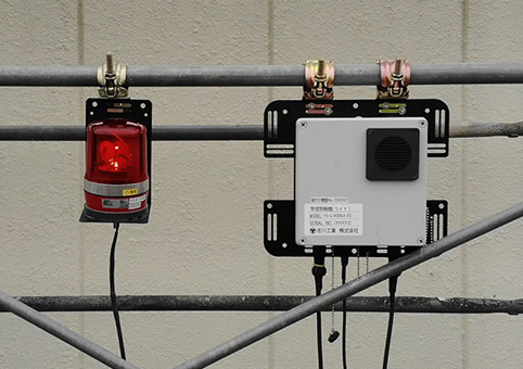 作業現場にクランプで取付け